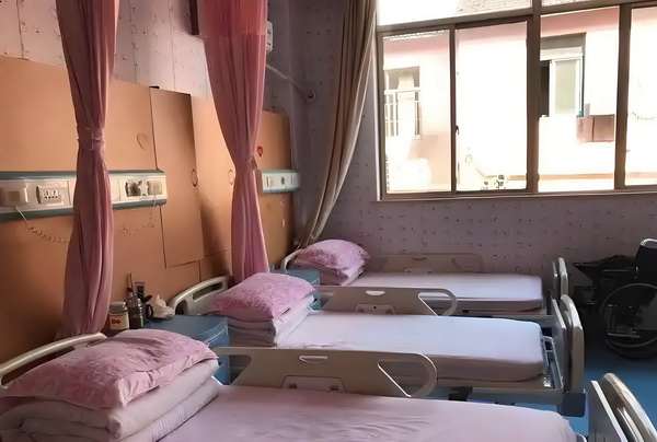 疯狂穿越：无良痞子妃