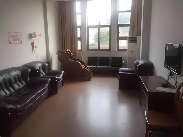 衰女被穿越